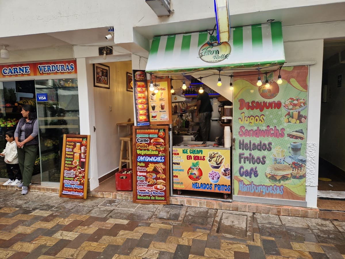 Fruiti Rolls in Aguas Calientes