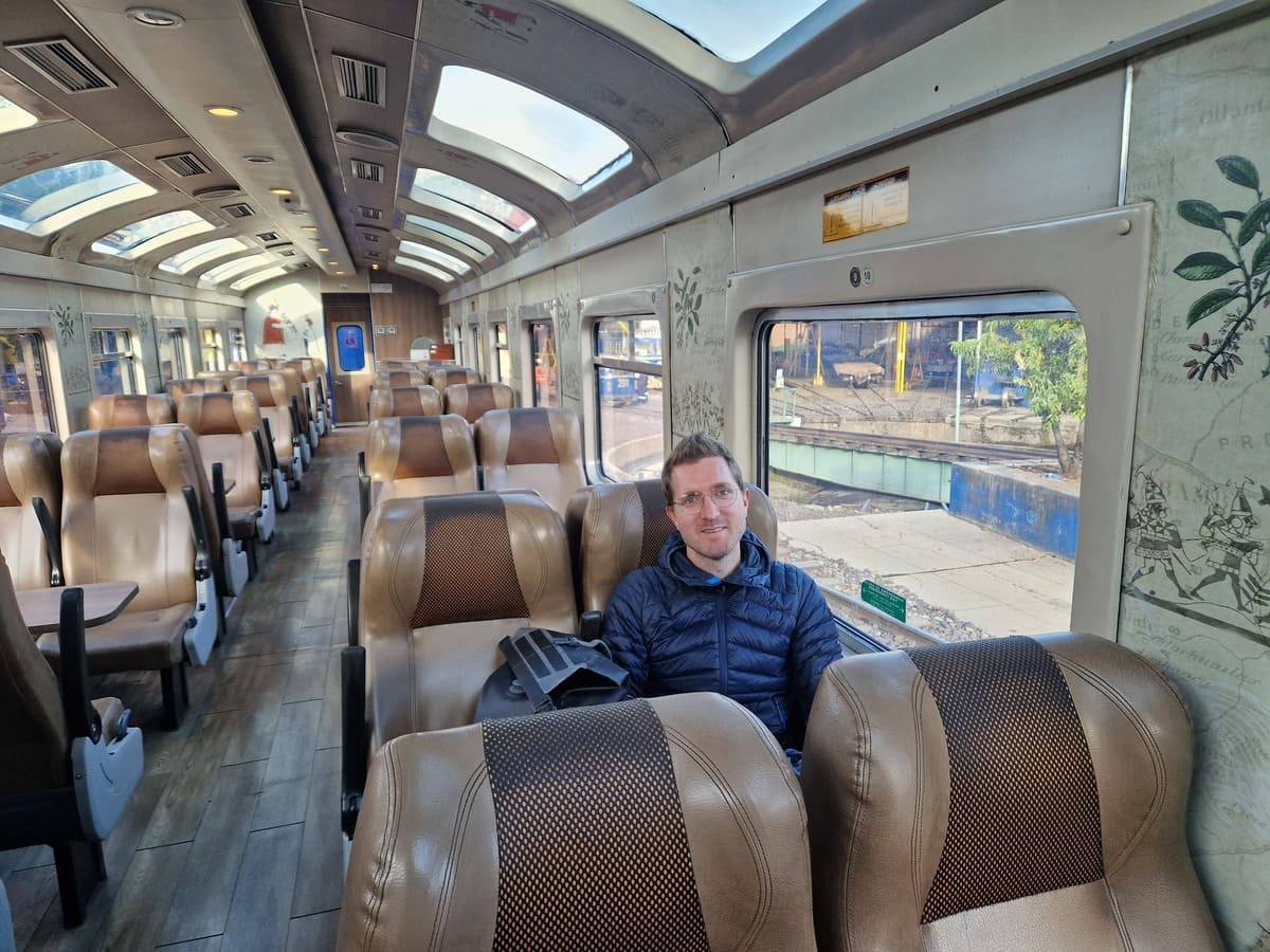Mit dem Zug von Perurail nach Aguas Calientes