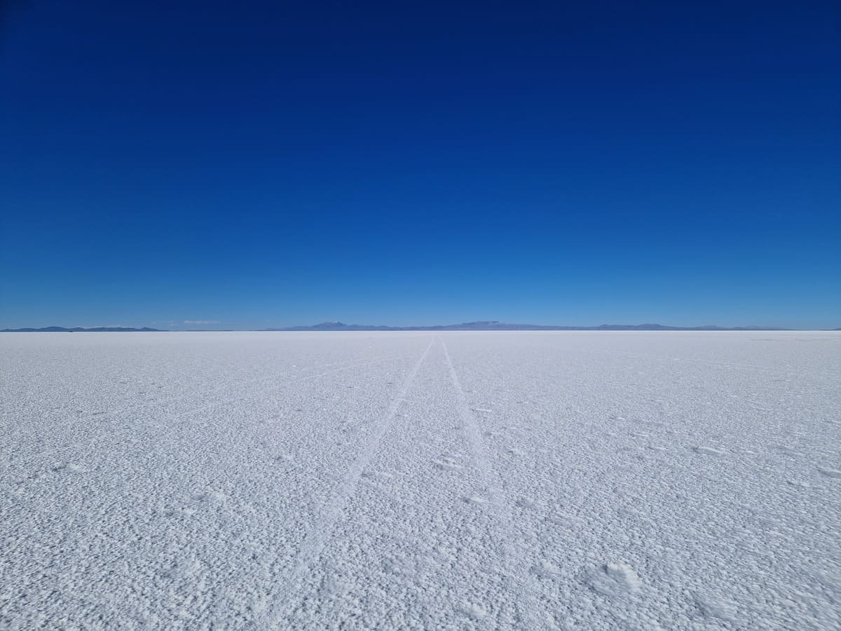 Weite Landschaft der Uyuni Salzwüst