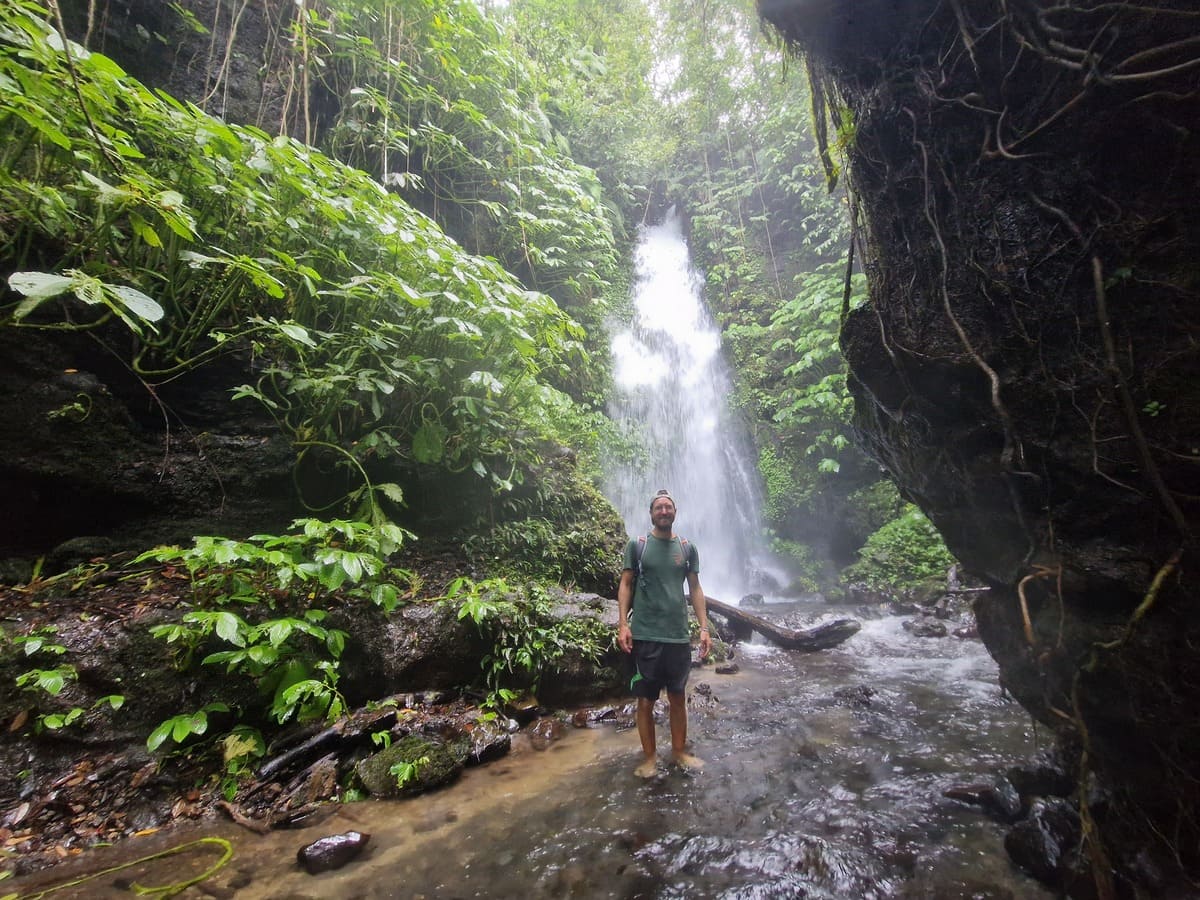 Der schöne Benang Stokel Wasserfall