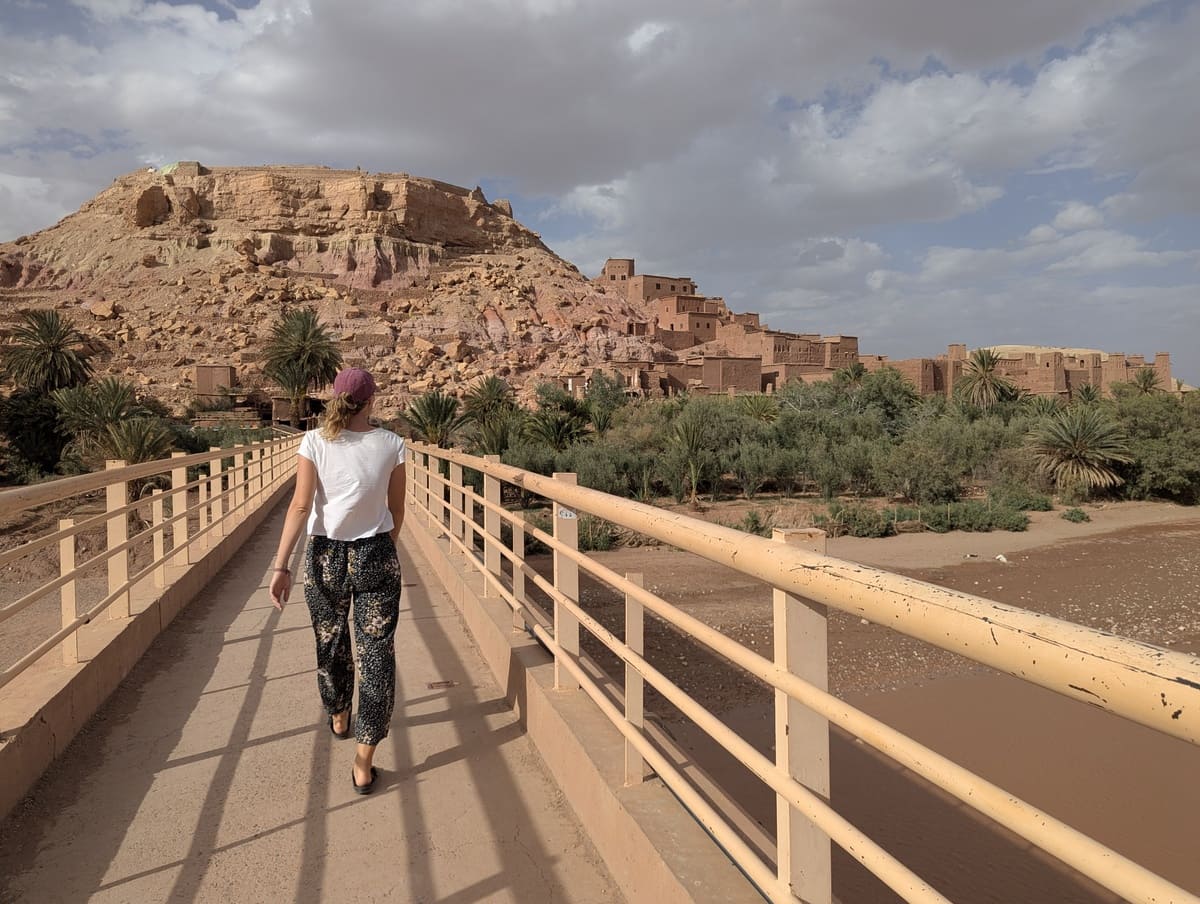 Kostenloser Eingang über die Brücke