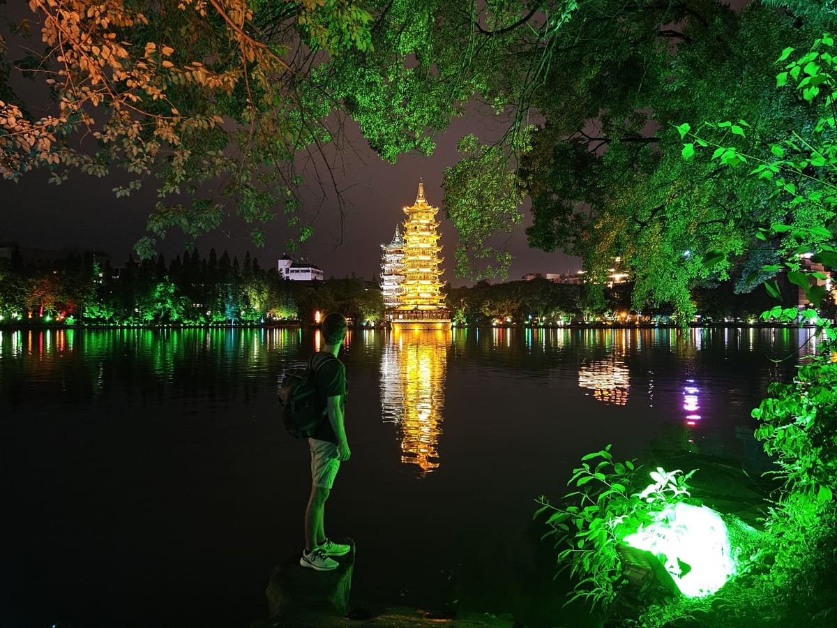 Moon and Sun Pagode in Guilin