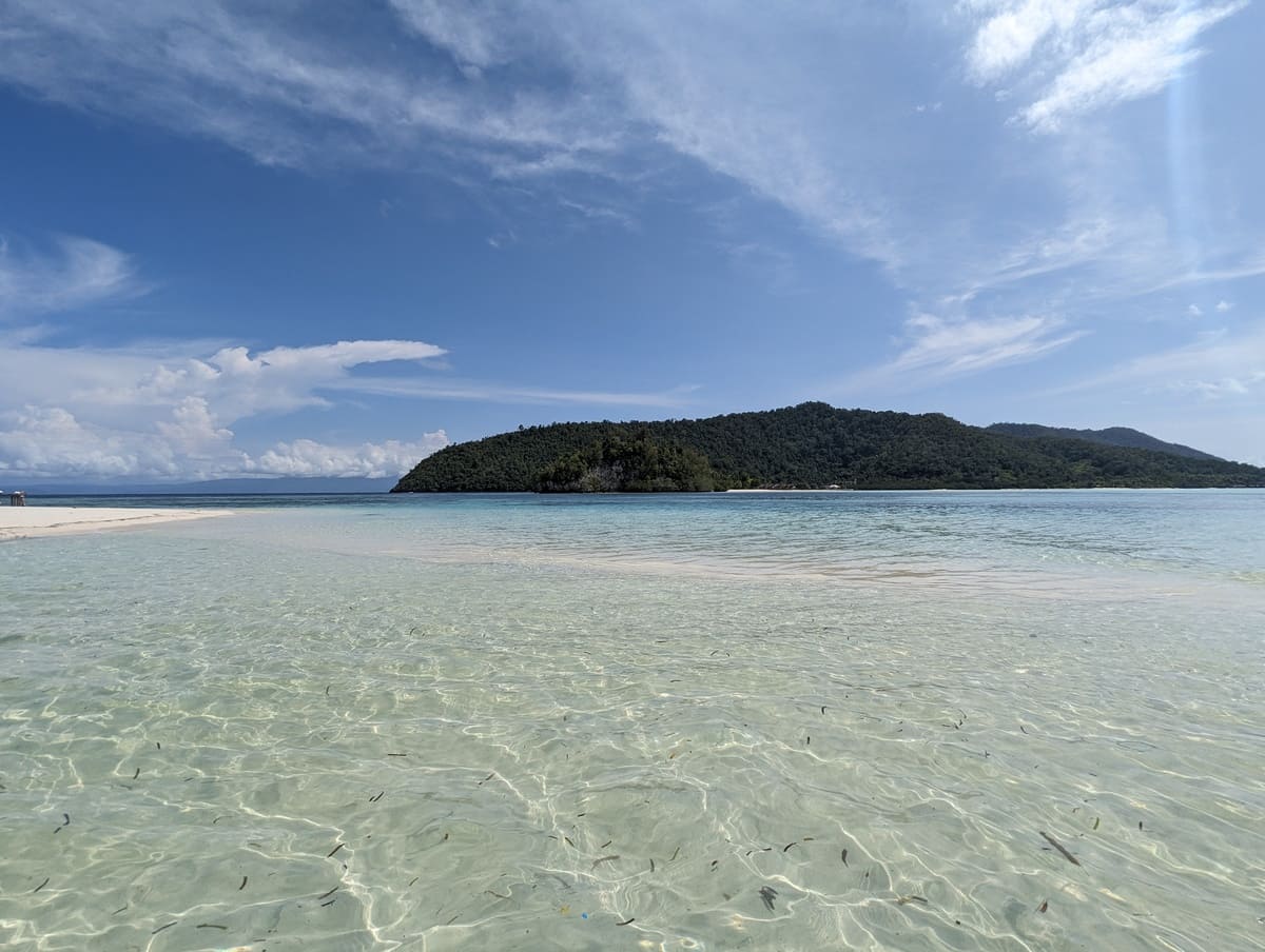 Sandbank auf Kri in Raja Ampat