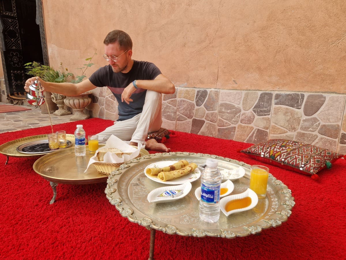 Frühstück draußen in Ouzoud