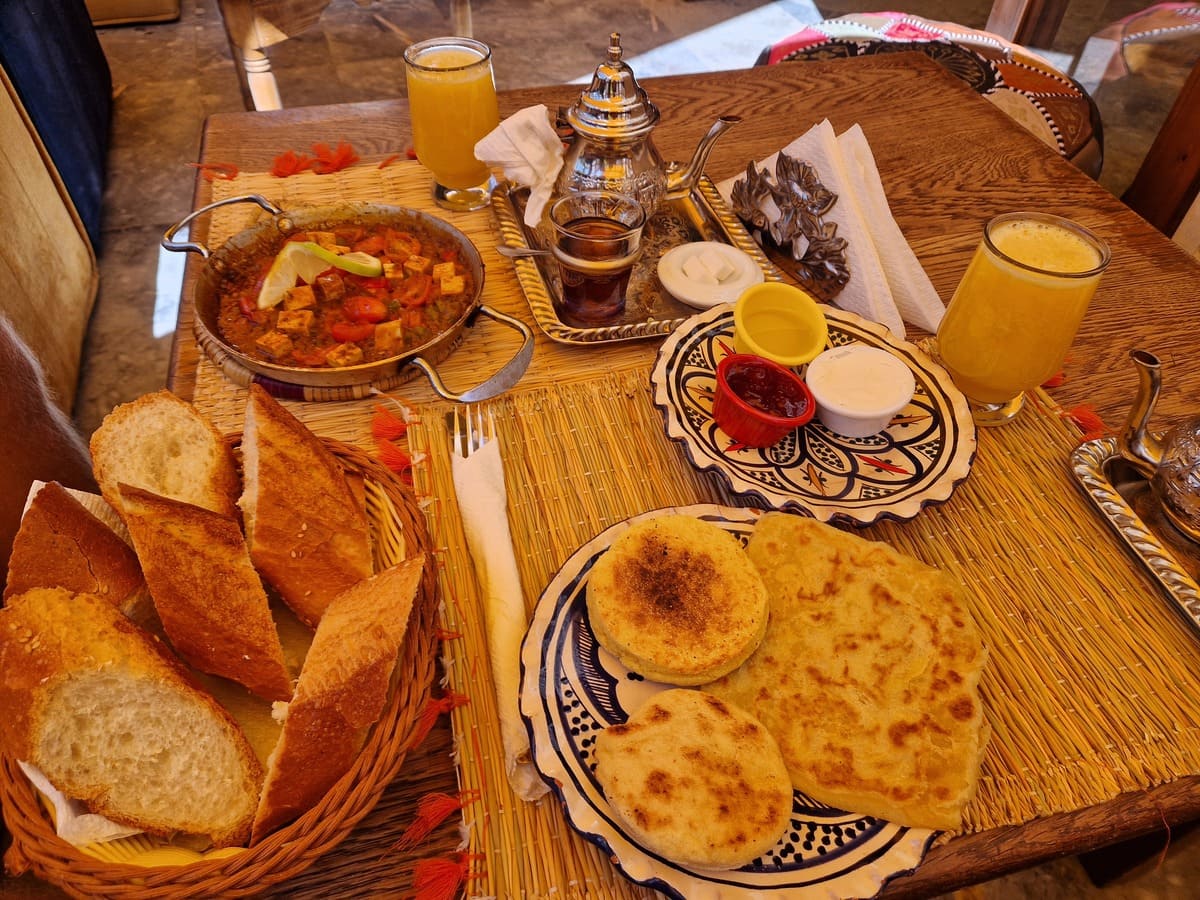 Frühstück im Playa Surf House & Restaurant Frühstück im Playa Surf House & Restaurant